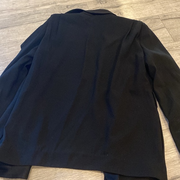 Wilfred Blazer - Picture 6 of 7